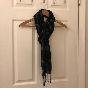 Banana Republic Factory scarf